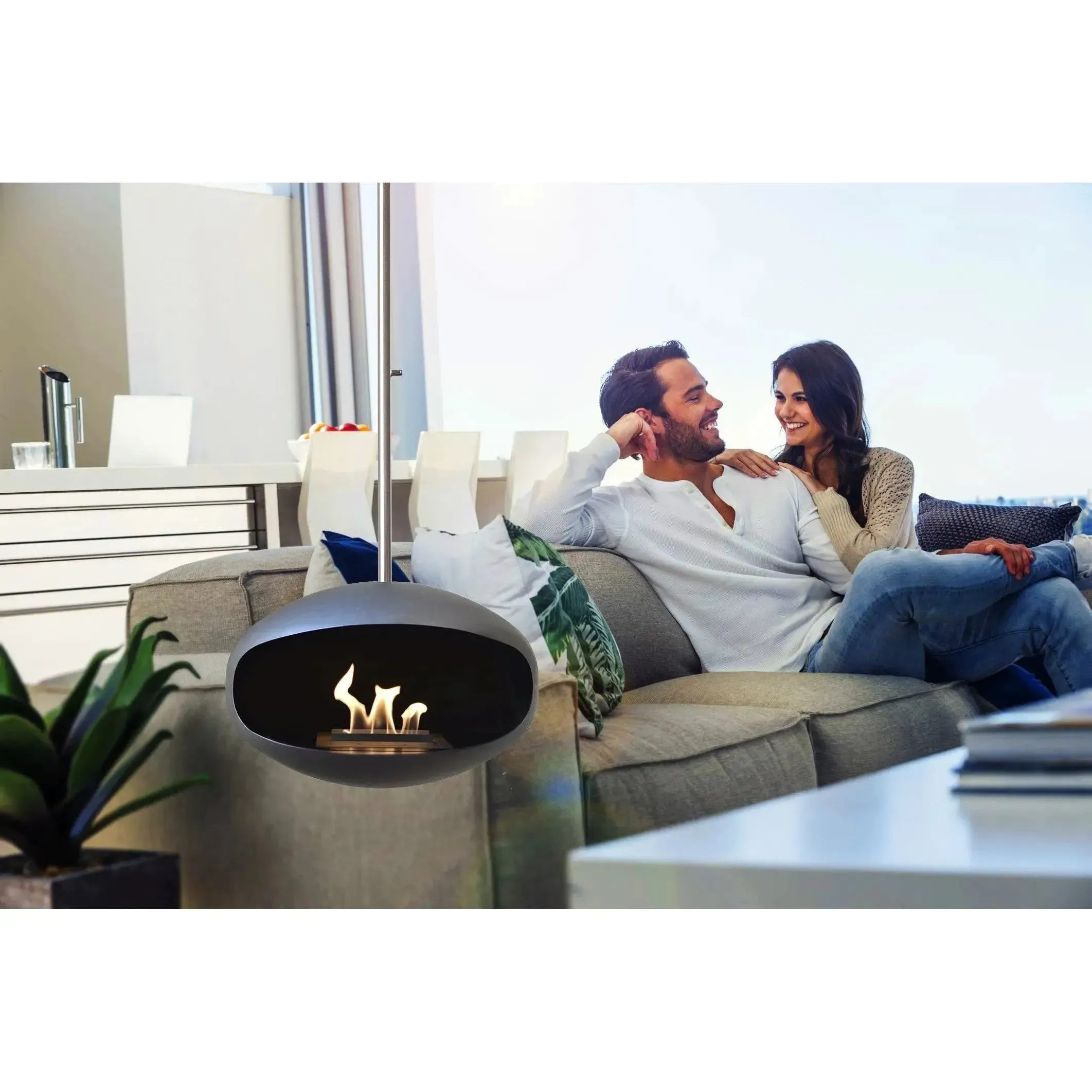 Cocoon Aeris Hanging Ethanol Fireplace - Matt Black With Straight Pole - Image 5