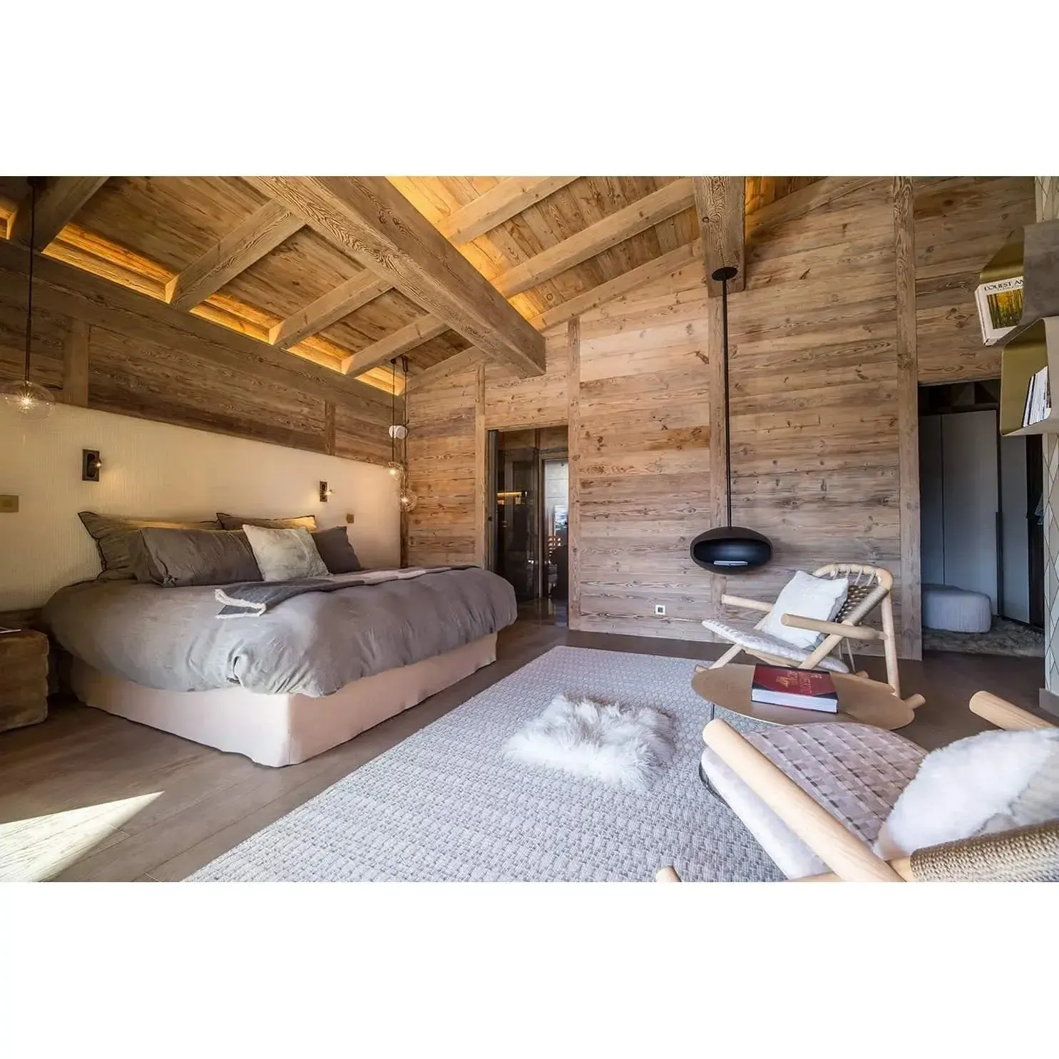 Cocoon Aeris Hanging Ethanol Fireplace - Matt Black With Straight Pole - Image 6