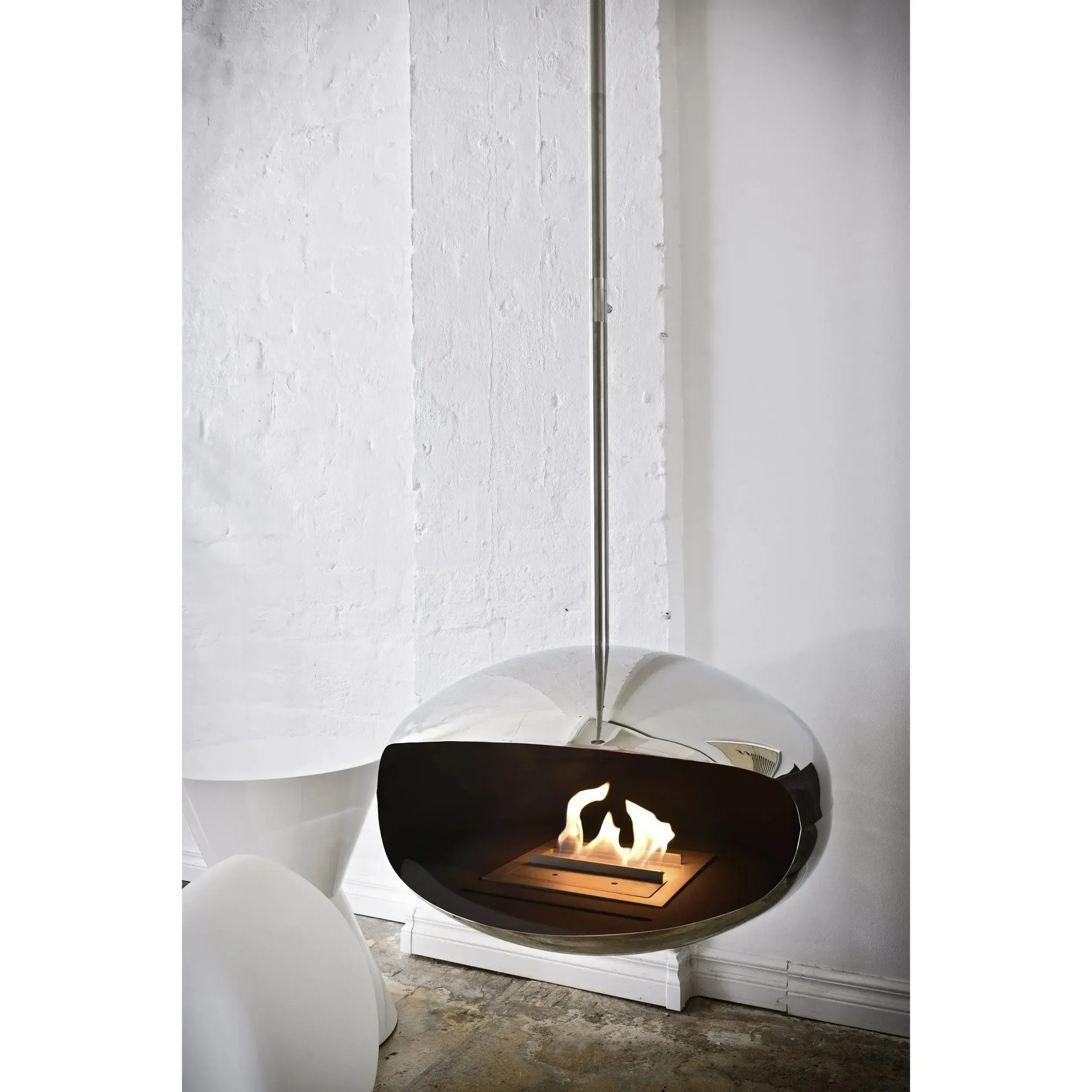 Cocoon Aeris Hanging Ethanol Fireplace - Stainless Steel With Straight Pole - Image 4