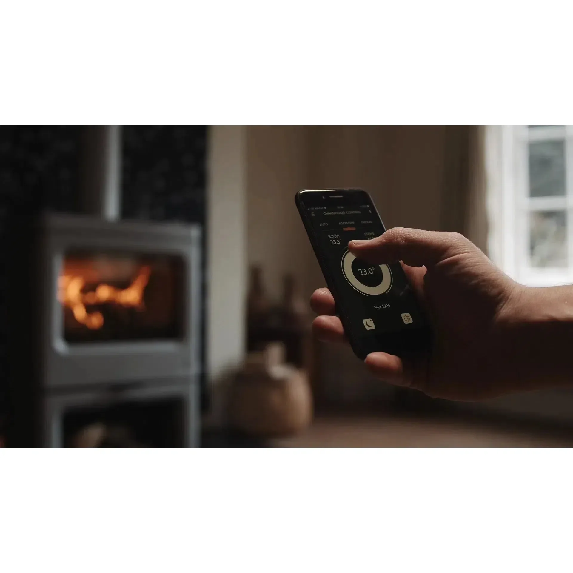 Charnwood Skye E700 INTELLIGENT Freestanding Wood Fireplace - Image 5